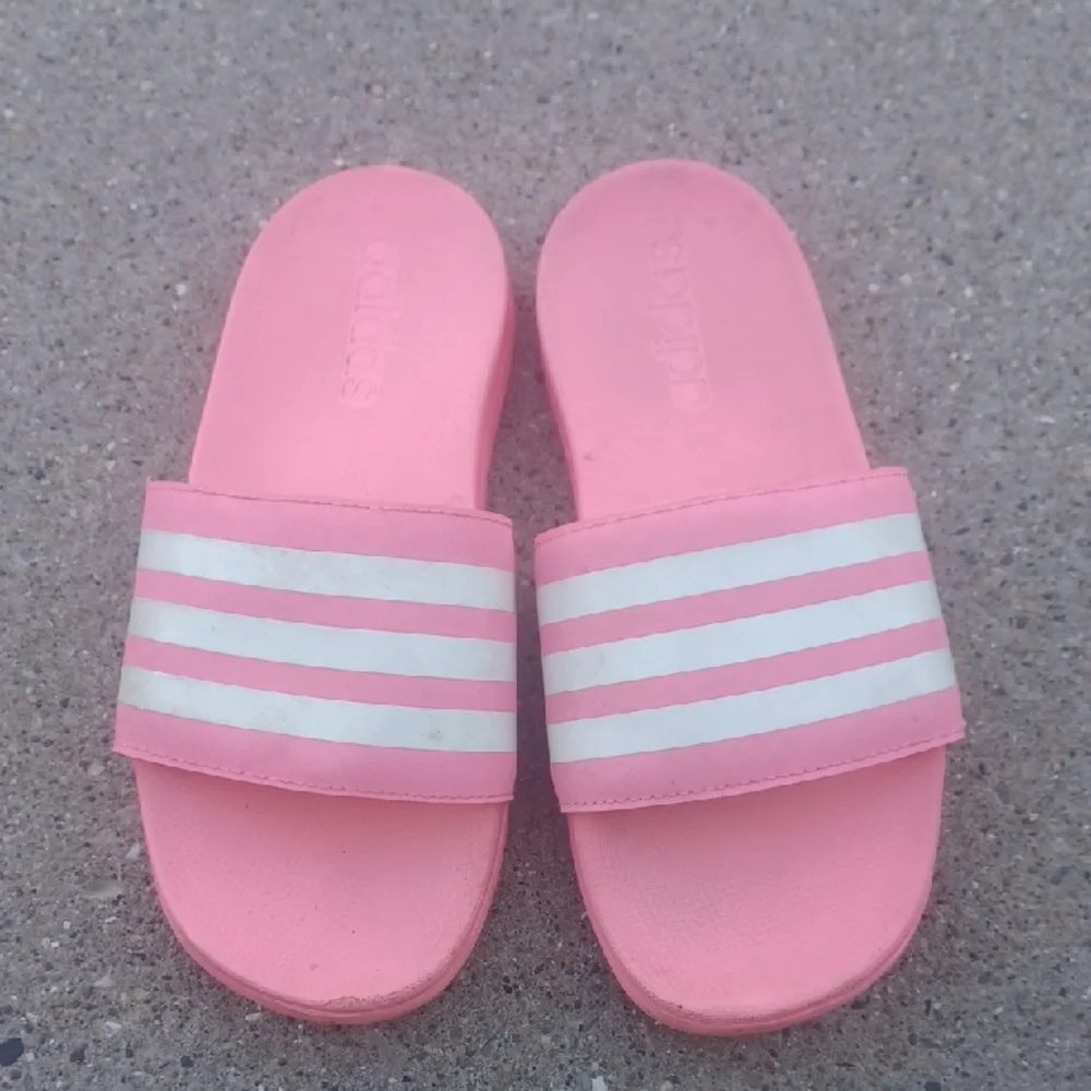Adidas Pink Sandals Size 2 Girls